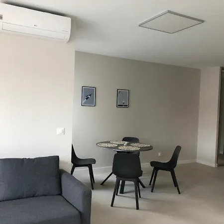 De Lux 45 Grabiszyńska *
